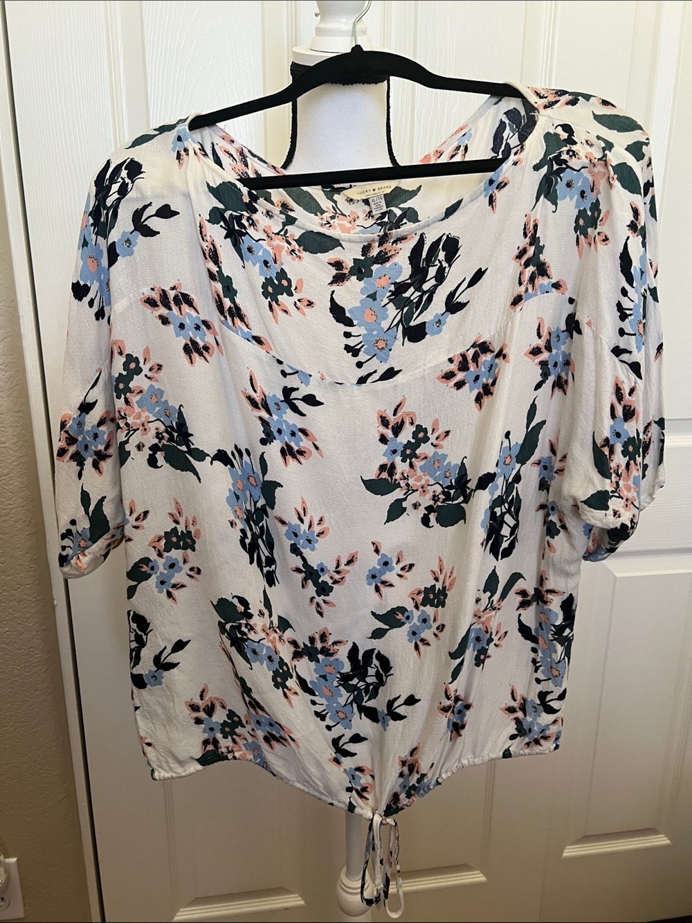 Lucky Brand White Floral Tie-Hem Blouse with Blue & Green Flowers